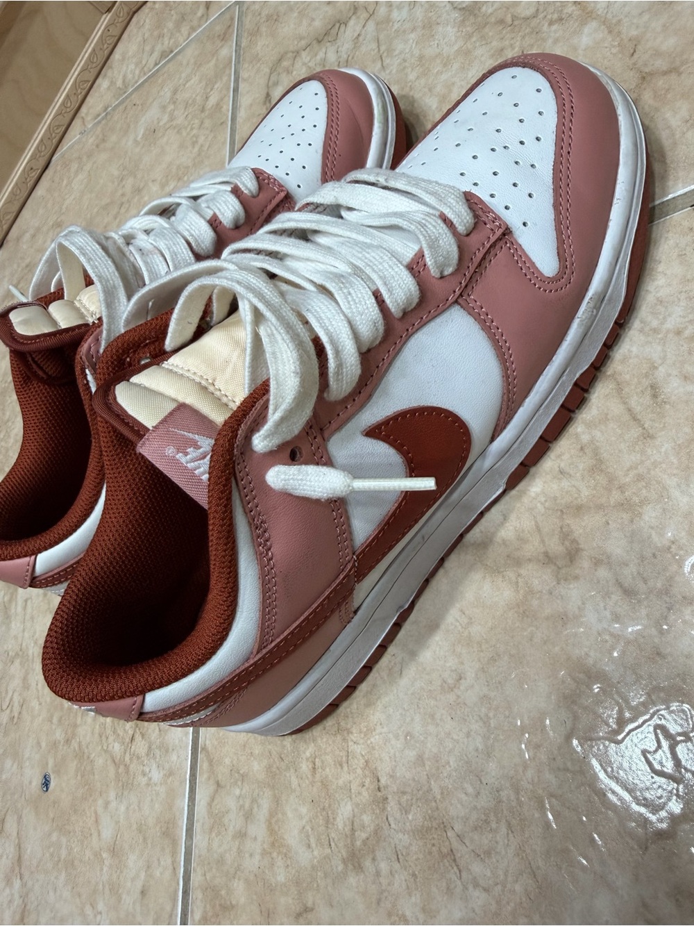 Nike Men's Low-Top Sneakers in White and Dusty Rose/Burnt Orange